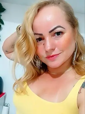 Ellys Silva, especialista em massagem e depilação masculina e feminina